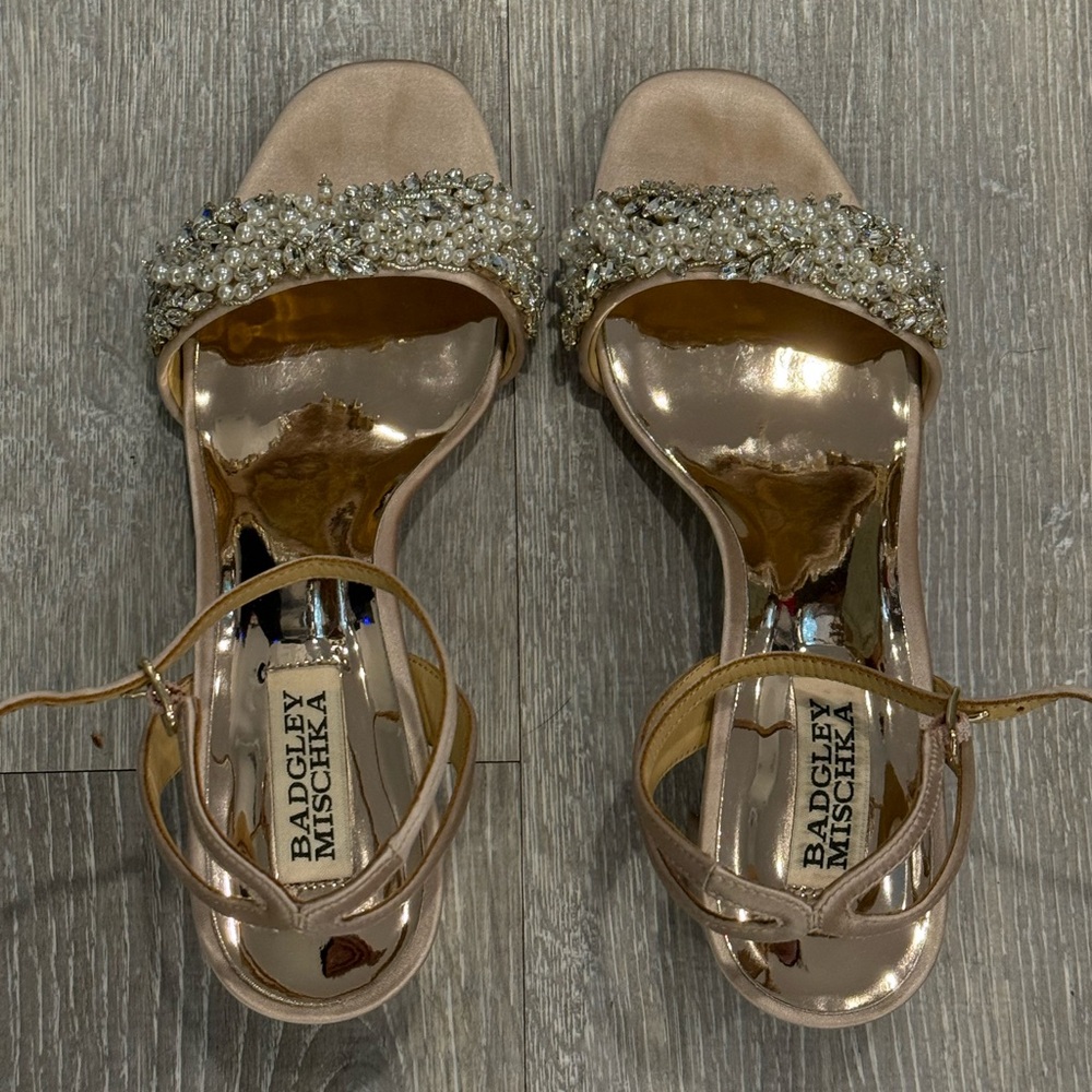 Women’s Badgley Mischka Clara Blush Heel Size 7